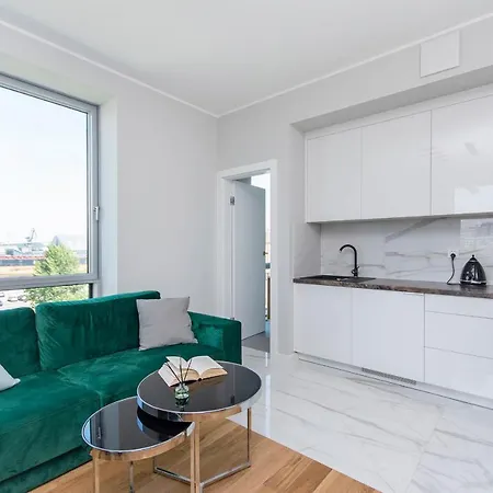 Yacht Park Rentyear * 格丁尼亚