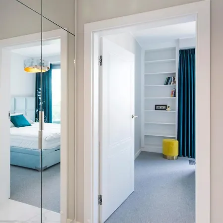 Yacht Park Rentyear 公寓 格丁尼亚